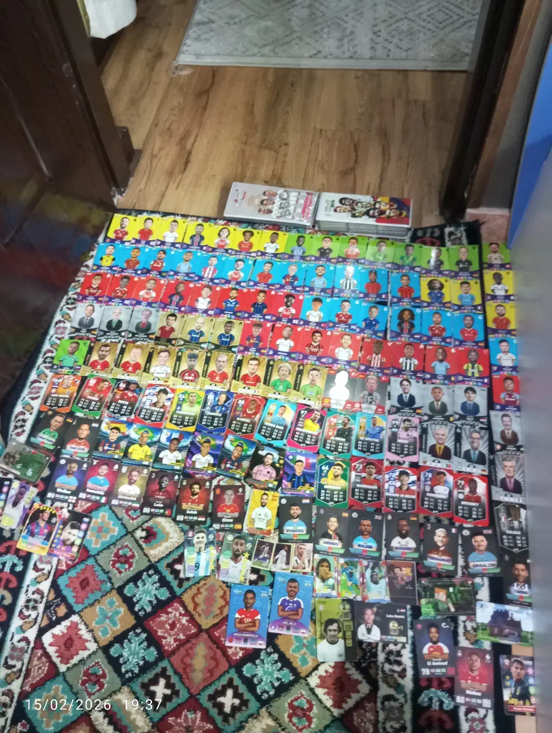 کیمدی|اسباب‌‌بازی|تالش, هشتپر|دیوار