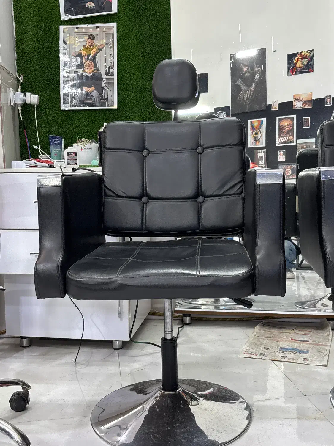 3 عدد صندلی|آرایشگاه و سالنهای زیبایی|اردبیل, |دیوار