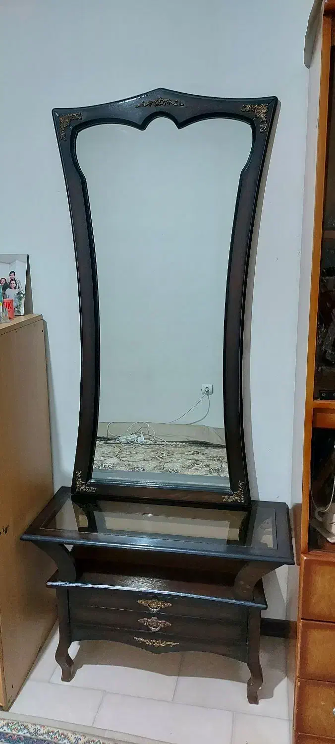 اینه کنسولی|بوفه، ویترین، کنسول|اندیشه, اندیشه فاز ۵|دیوار