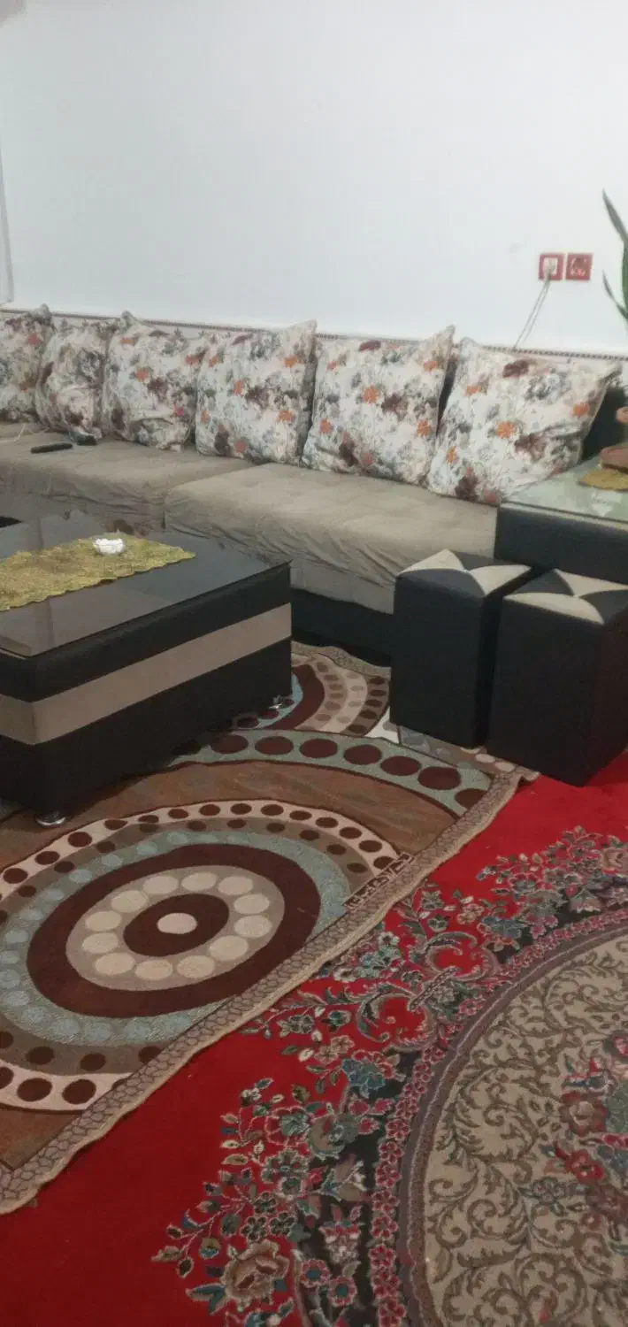 یک دست مبل 8نفره شیک مدرن فقط تا دوشنبه این قیمت|مبلمان خانگی و میز عسلی|مشهد, شهرک شهید باهنر|دیوار