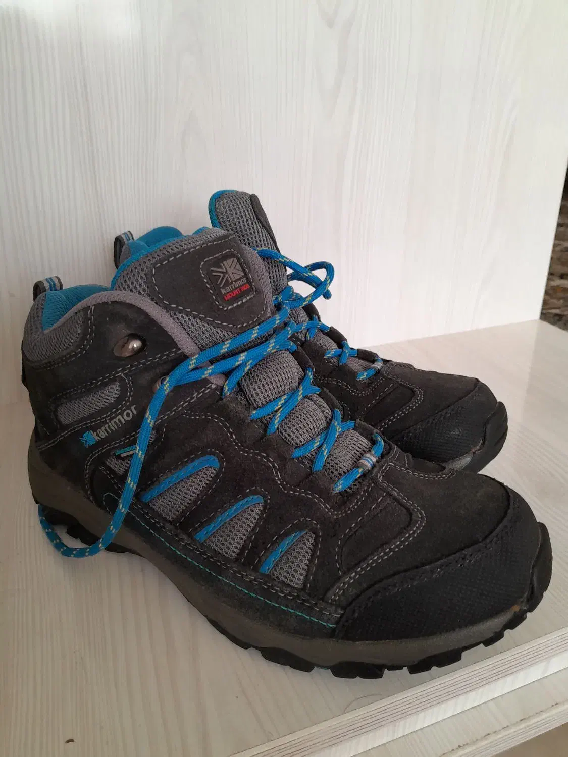 دو جفت کفش اسپرت|کیف، کفش، کمربند|کرمانشاه, |دیوار