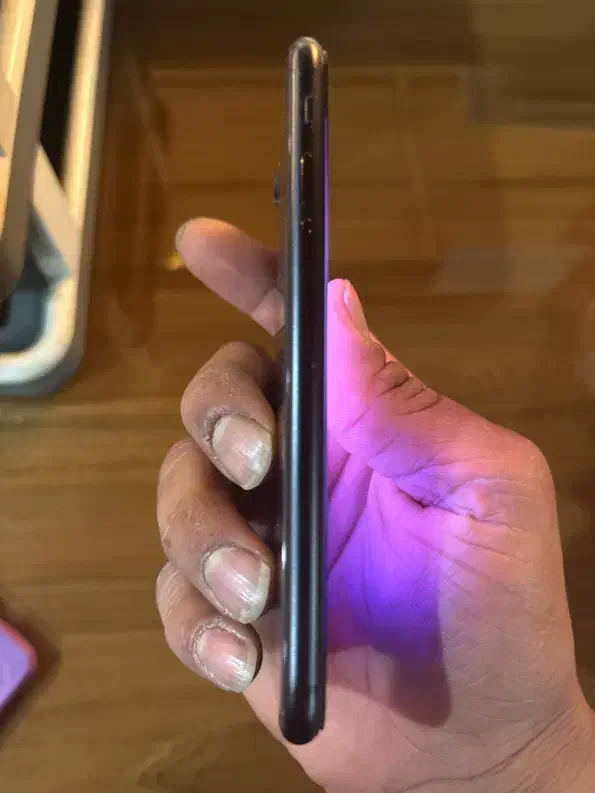 آیفون se 2020 lla 128gig|موبایل|اصفهان, بیدآباد|دیوار