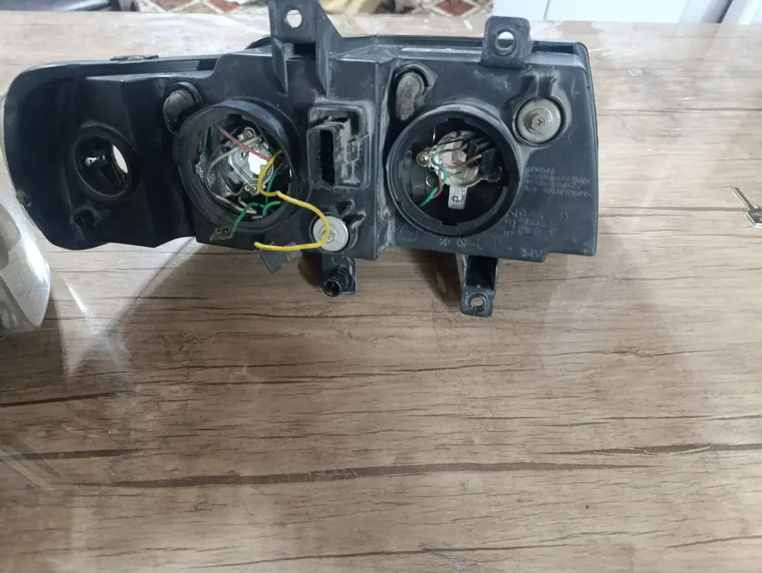 چراغ جلو سمند|قطعات یدکی و لوازم جانبی|اصفهان, گورت|دیوار