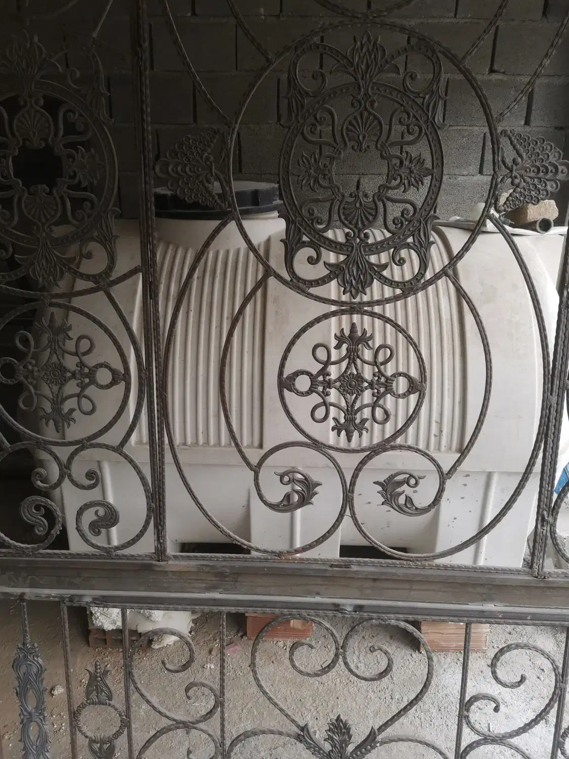 تانکر 2000لیتری|مصالح و تجهیزات ساختمان|قیامدشت - خاورشهر, |دیوار