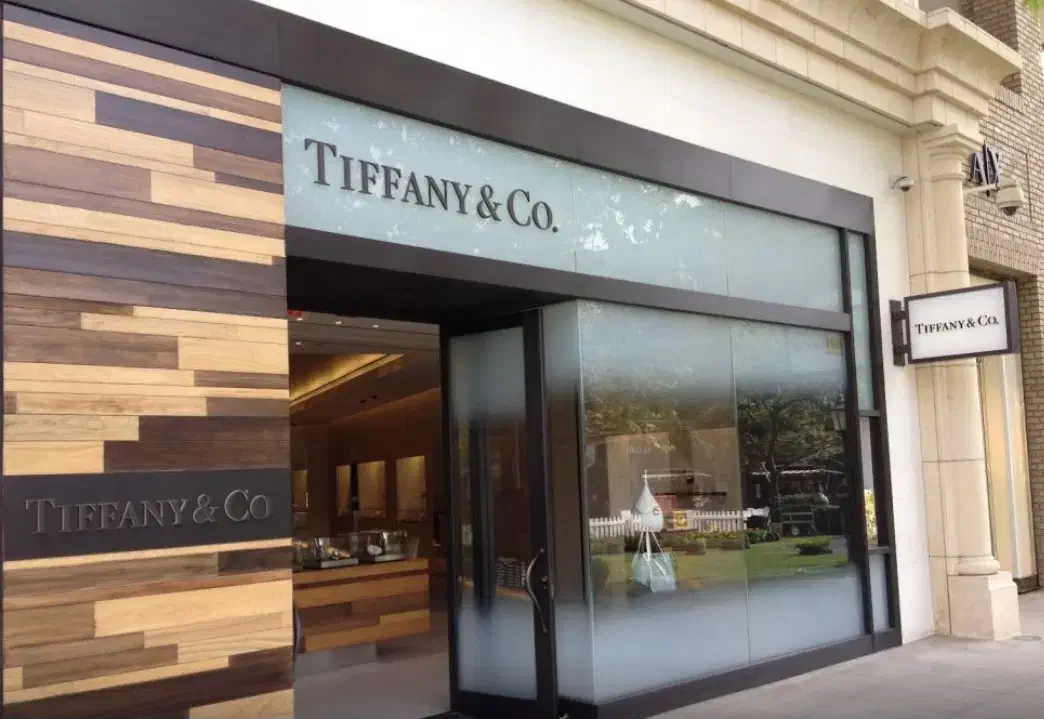 مغازه ۴۲ متر بالکن ۲۵ متر قیمت متری ۱۲۵ م|فروش مغازه و غرفه|ابهر, |دیوار