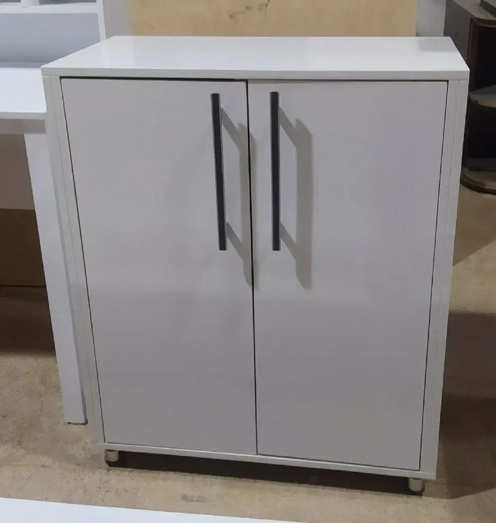 جاکفشی|جاکفشی، کمد، دراور|قائن, |دیوار