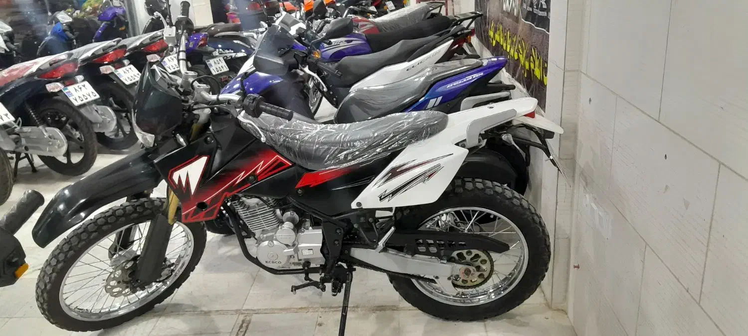 تریل خشک ۴۰۲|موتورسیکلت|بجنورد, |دیوار