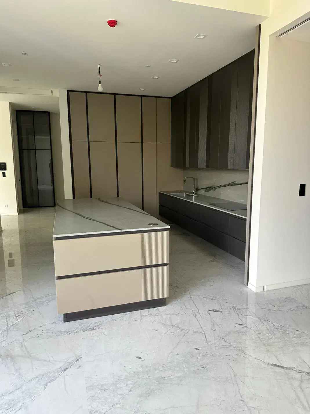 ۴۰۰ متر مدرن(۵۰متر تراس) با ویوو ۳جهت