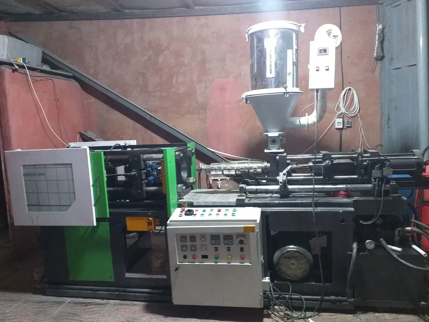 دستگاه تزریق پلاستیک|ماشینآلات صنعتی|کرج, خرمدشت|دیوار