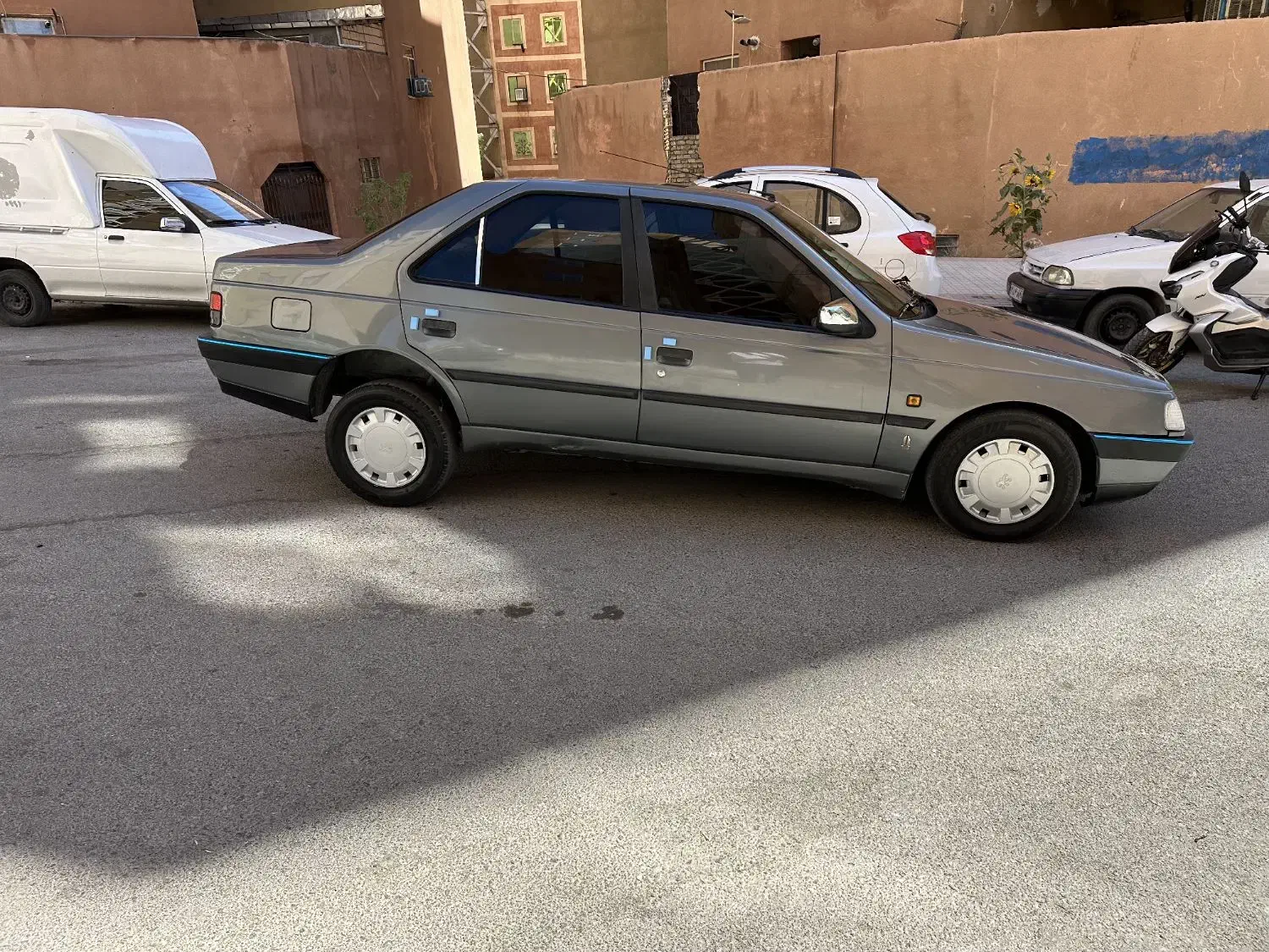 پژو405مدل92عروسک|خودرو سواری و وانت|بروجرد, |دیوار