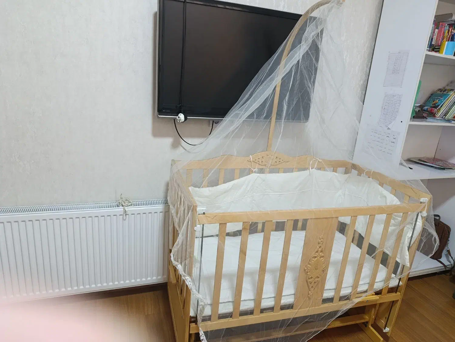 تخت کنارمادر بچه|تخت و صندلی بچه|سنندج, |دیوار