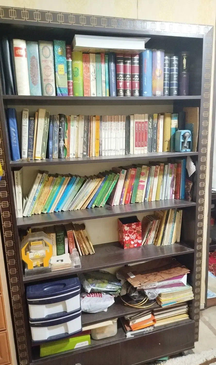 فروش کتاب|کتاب و مجله ادبی|اهواز, یوسفی|دیوار