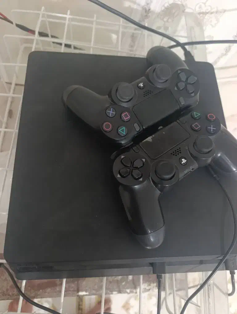 Ps4 slim 500 gig|کنسول، بازی ویدئویی و آنلاین|دلگان, |دیوار