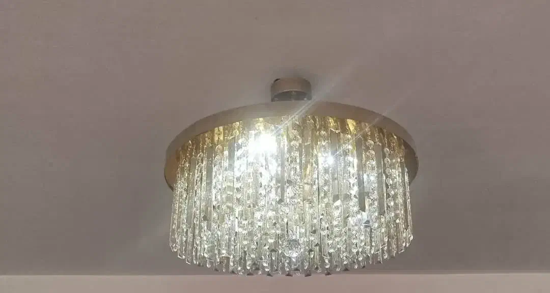 لوستر|لوستر و چراغ آویز|شیراز, سینما سعدی|دیوار