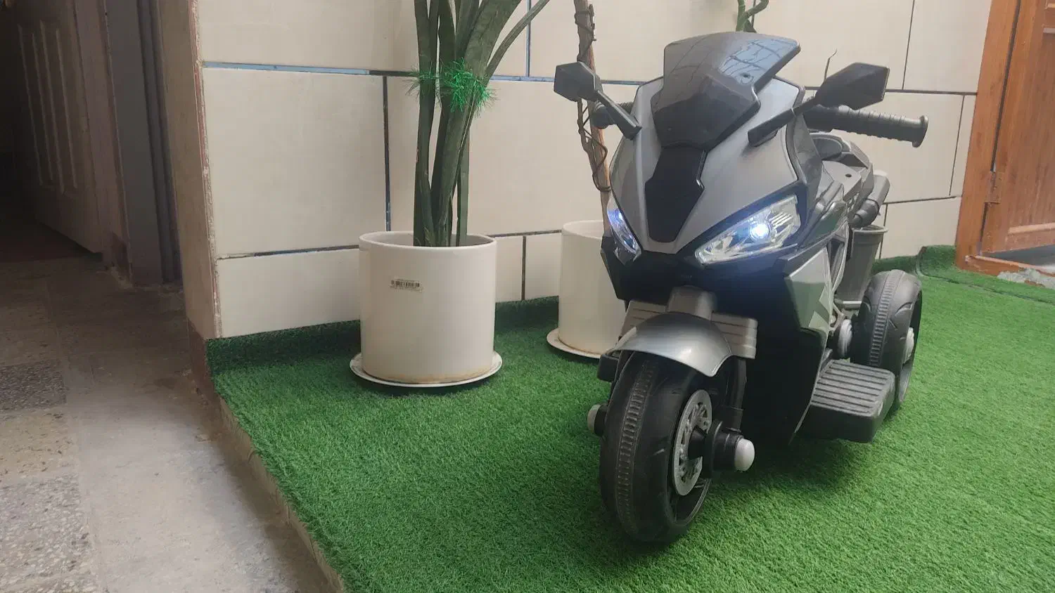 موتور شارژی بچه گانه در انواع و رنگهای مختلف|دوچرخه، اسکیت، اسکوتر|اهواز, نادری|دیوار