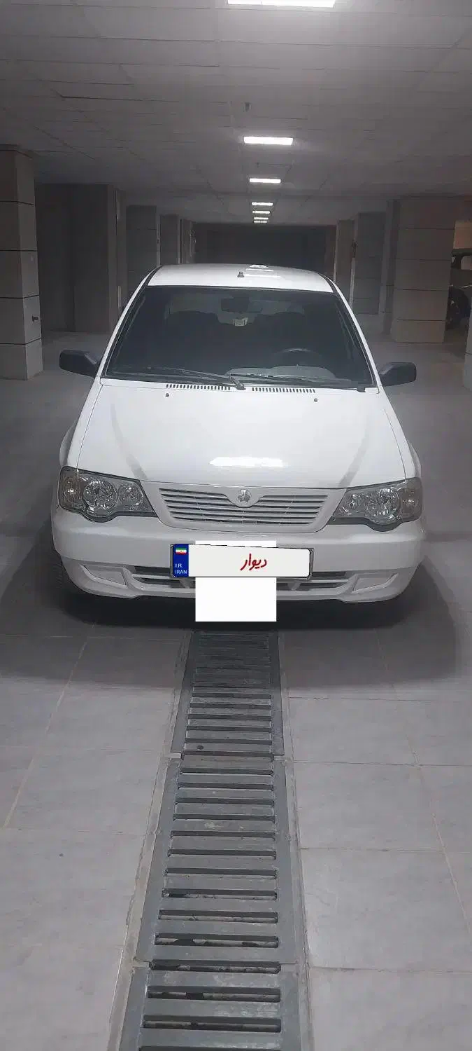 پراید ۱۱۱ مدل ۹۸ سفید|خودرو سواری و وانت|شیراز, شهرک گلدشت حافظ|دیوار