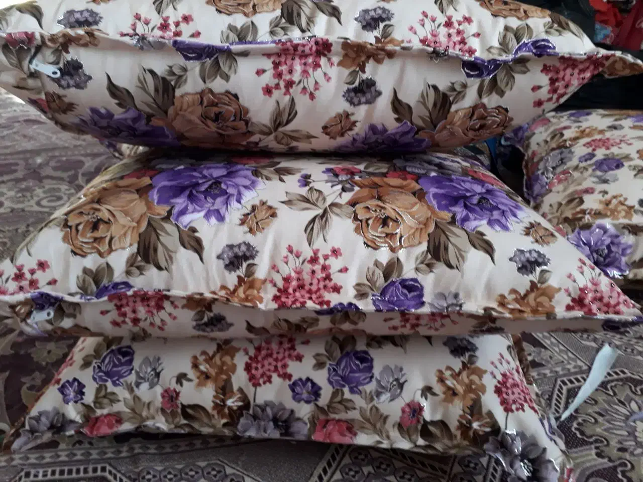 دوخت روبالشی و رو لحافی|رختخواب، بالش، پتو|تبریز, |دیوار