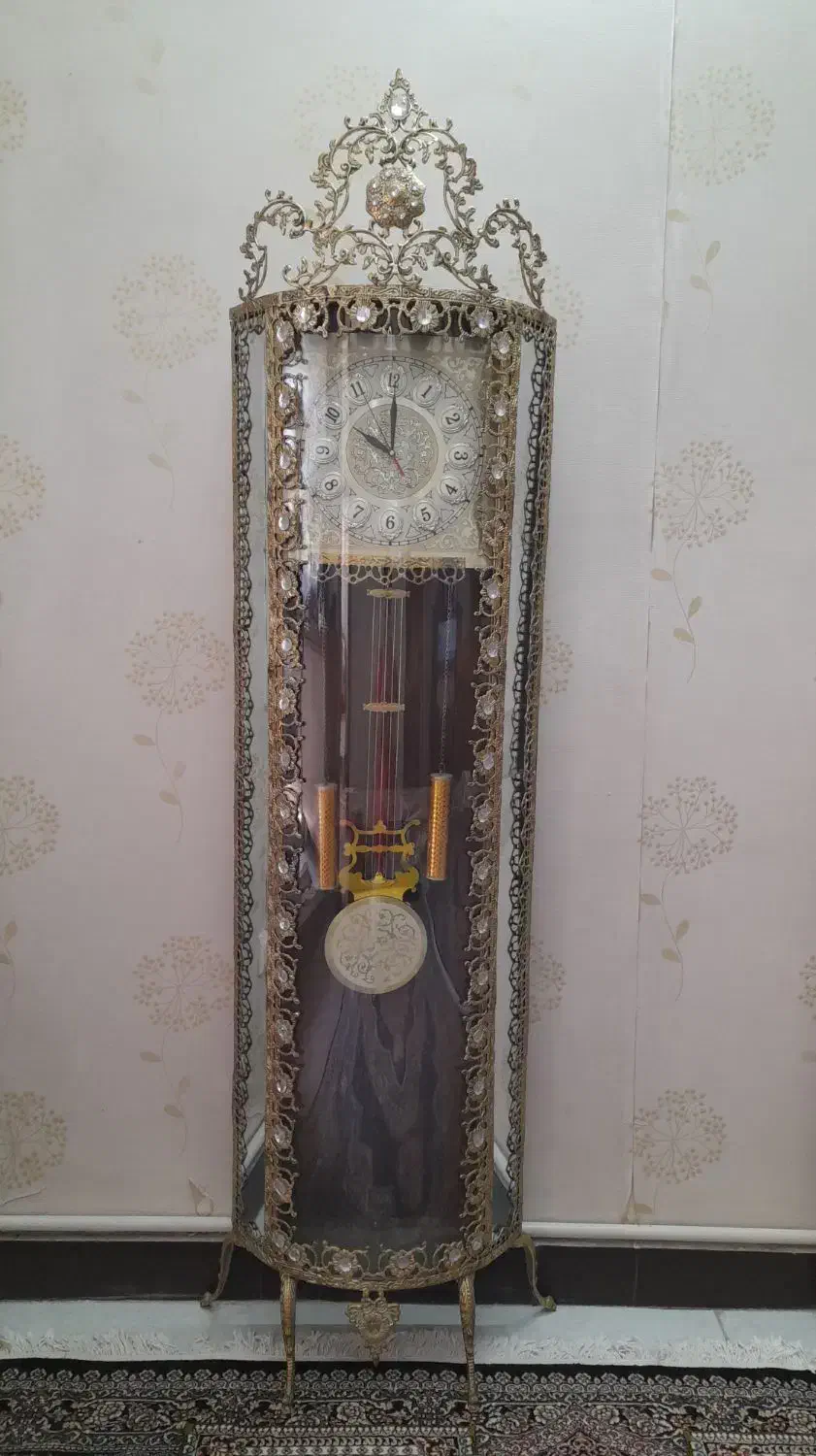 ساعت ایستاده برنزی|ساعت دیواری و تزئینی|اندیشه, اندیشه فاز ۱|دیوار