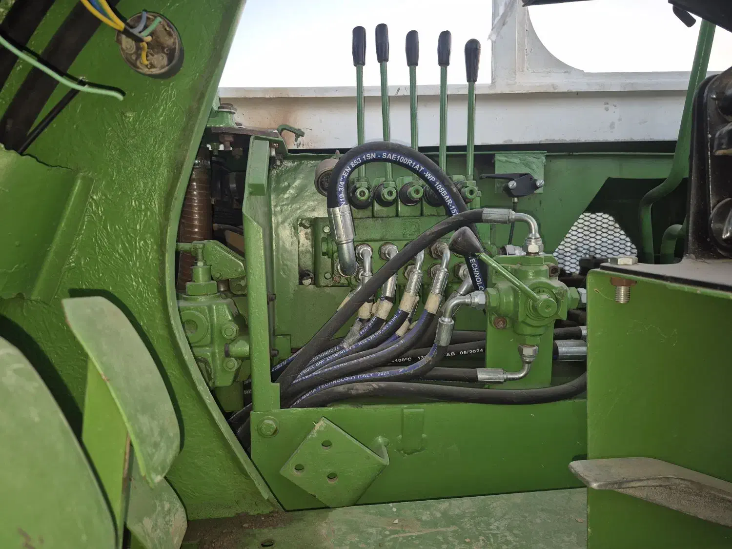 اتومیکسر مرلو 2000لیتری ایتالیا|خودرو سنگین|تهران, آزادشهر|دیوار