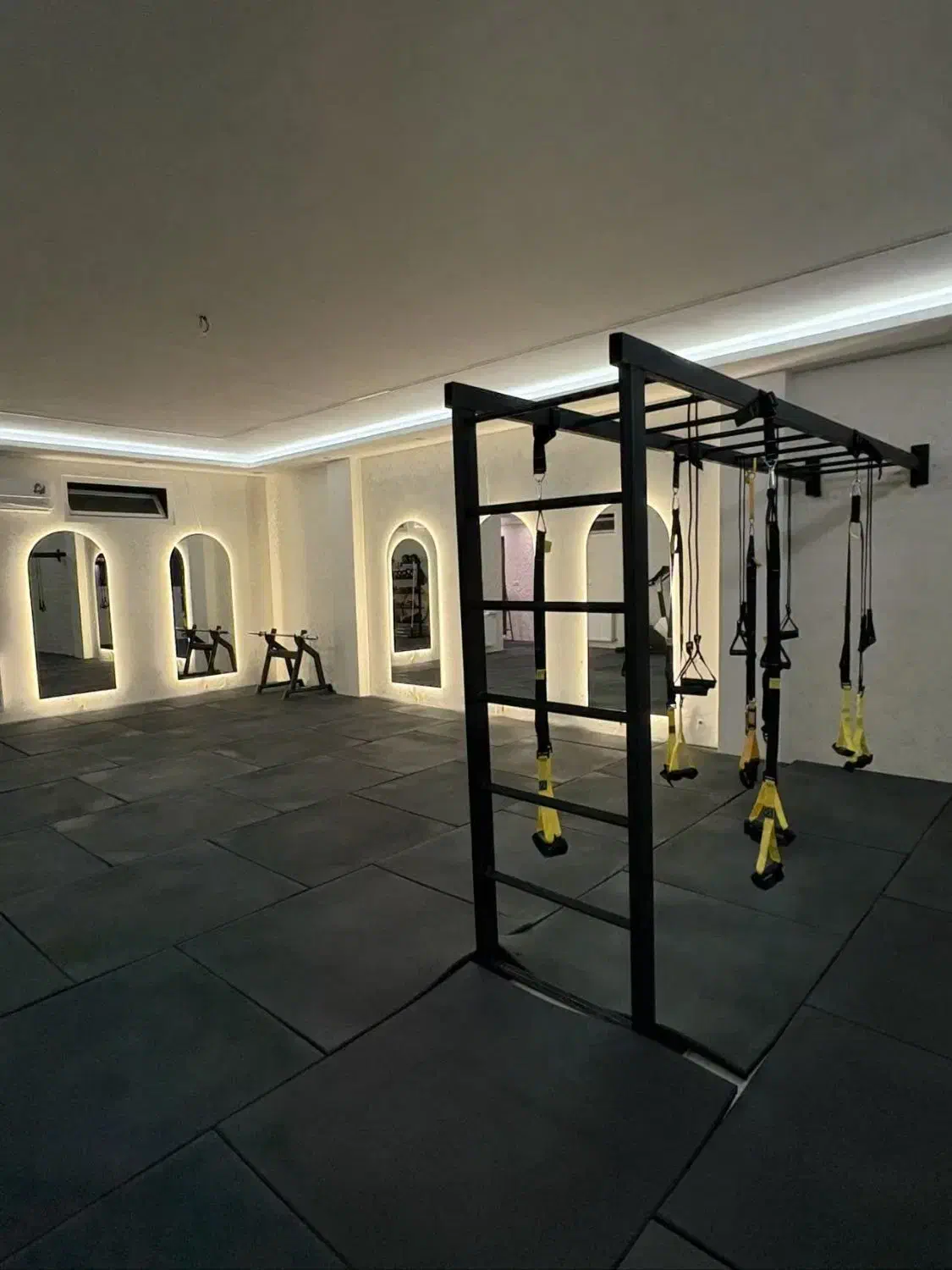 آینه قدی دفرمه بکلایت نور مخی|آینه|قم, علی آباد سعدگان|دیوار