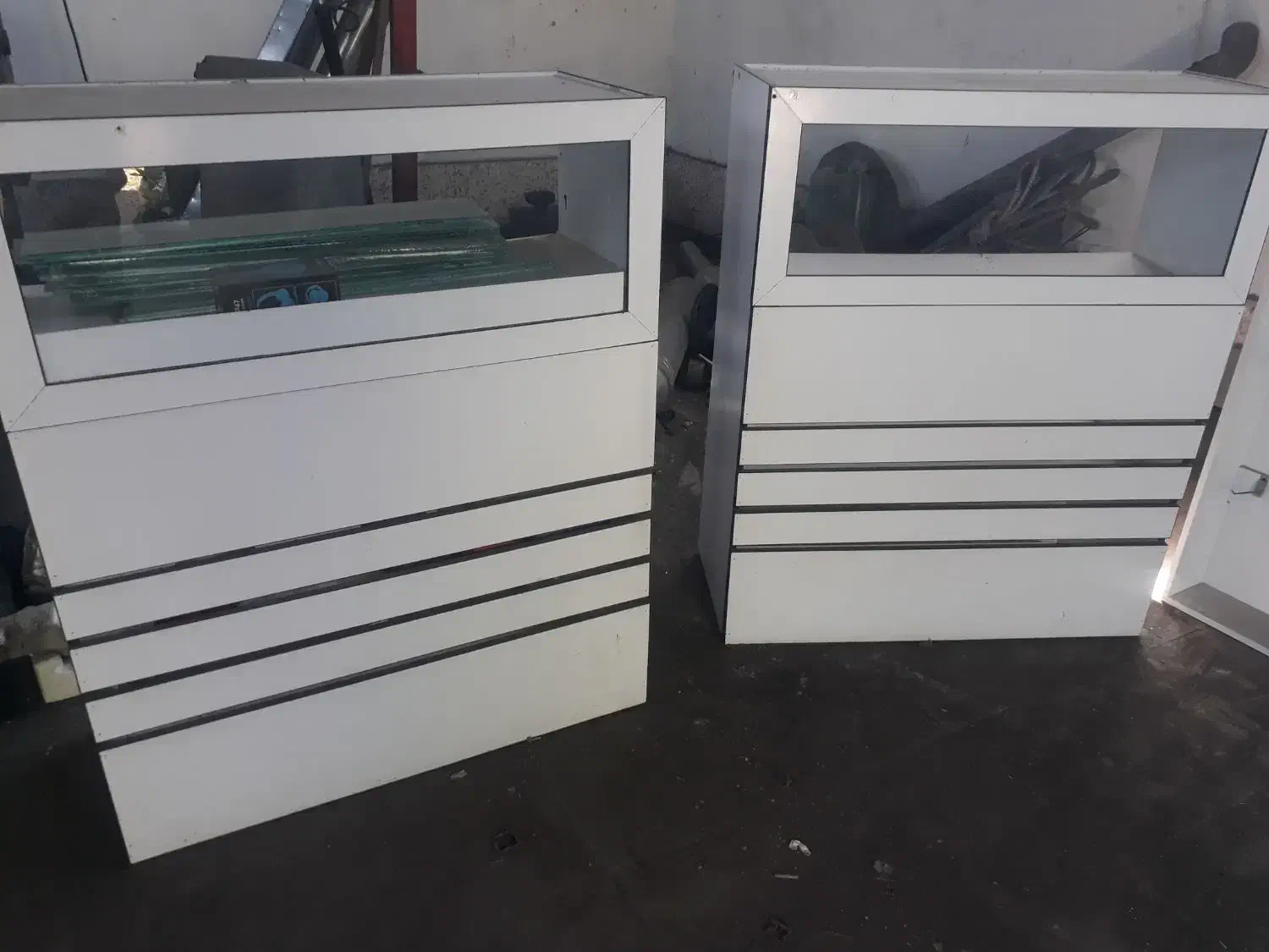 کانتر و میزکار و ویترین دیواری ام دی اف|فروشگاه و مغازه|آمل, |دیوار