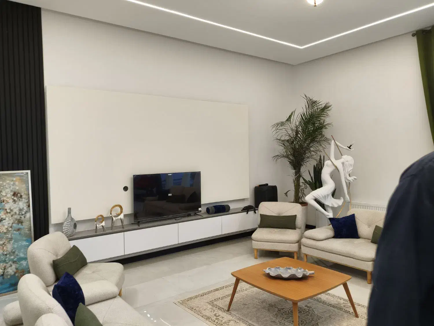 برقکار برقکاری ساختمان|خدمات پیشه و مهارت|هشتگرد, فاز ۱ مهستان|دیوار