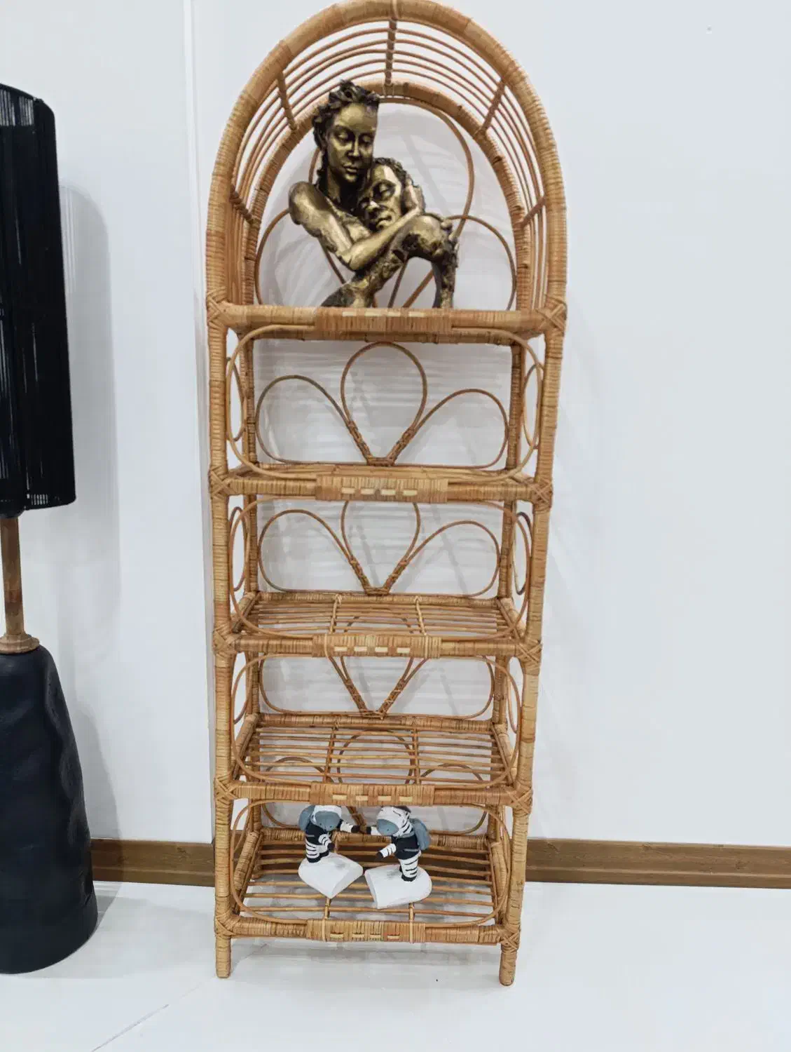 شلف حصیری|کتابخانه، شلف، قفسه‌های دیواری|تهران, شهرک بعثت|دیوار