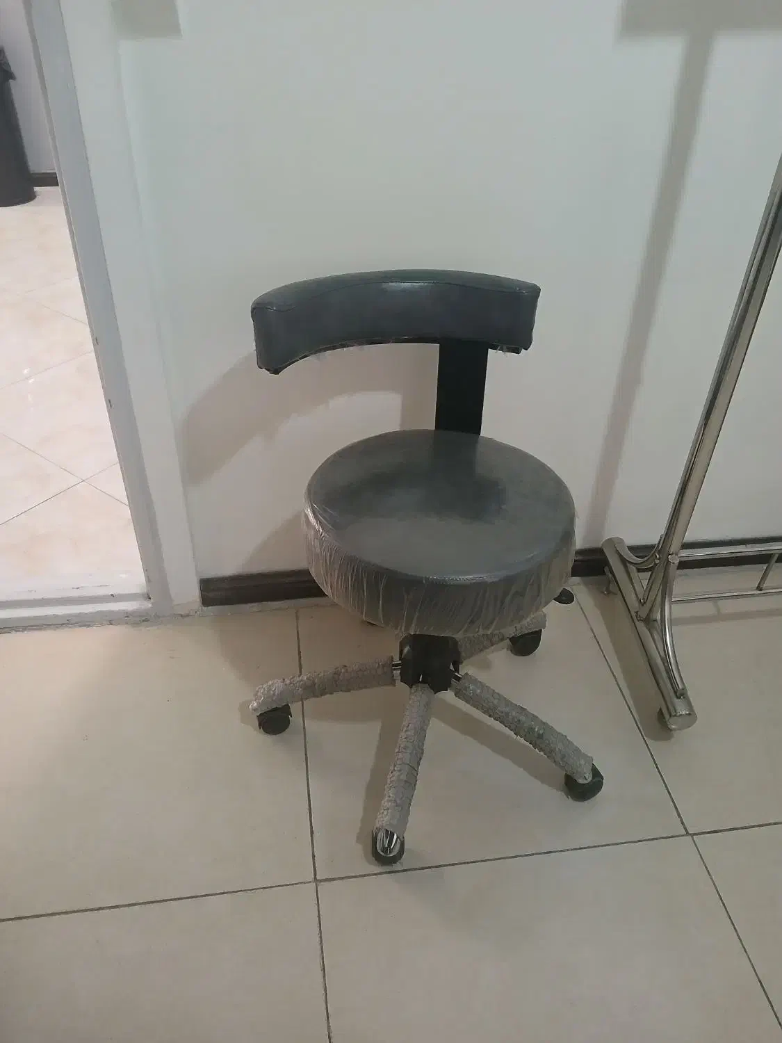 فروش لوازم آرایشگاه|آرایشگاه و سالنهای زیبایی|تهران, آشتیانی|دیوار