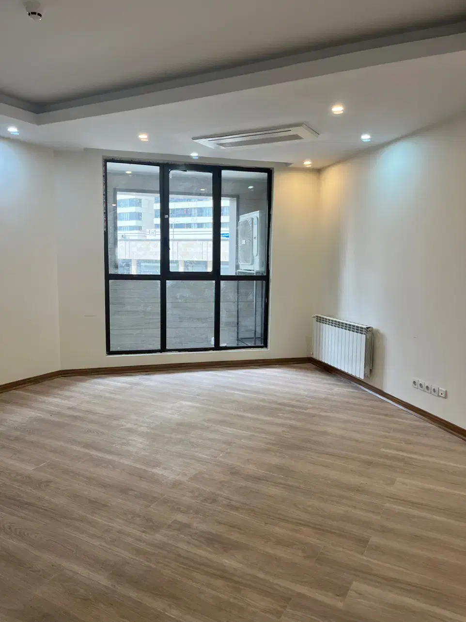 واحد ۱۱۲متر غرق نور پلان فرانسوی شهرک خرازی|اجارهٔ آپارتمان|تهران, دریاچه شهدای خلیج فارس|دیوار