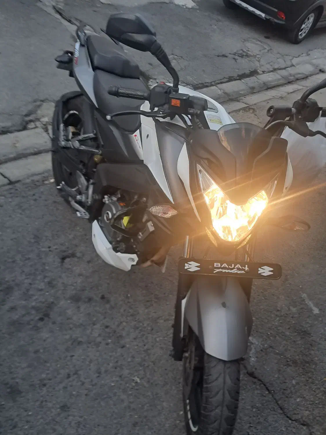 ان اس۲۰۰|موتورسیکلت|قدس, شهر‌قدس|دیوار