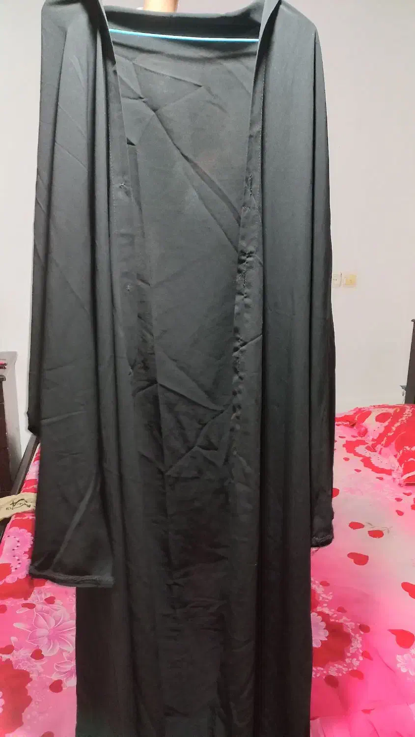 چادر ملی سیاه در حد نو|لباس|مراغه, |دیوار