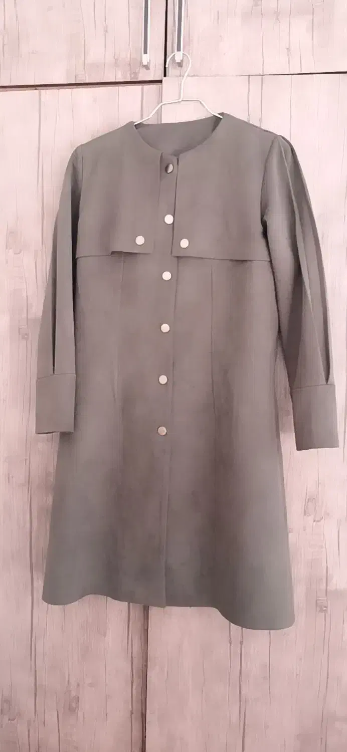 فقط یک بار پوشیده شده|لباس|اصفهان, دارک|دیوار