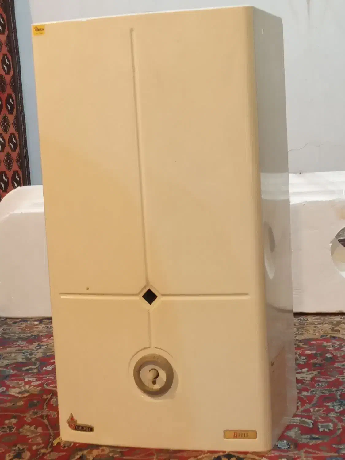 آبگرمکن دیواری ۳۱۱۵|آبگرمکن، پکیج، شوفاژ|بیرجند, |دیوار