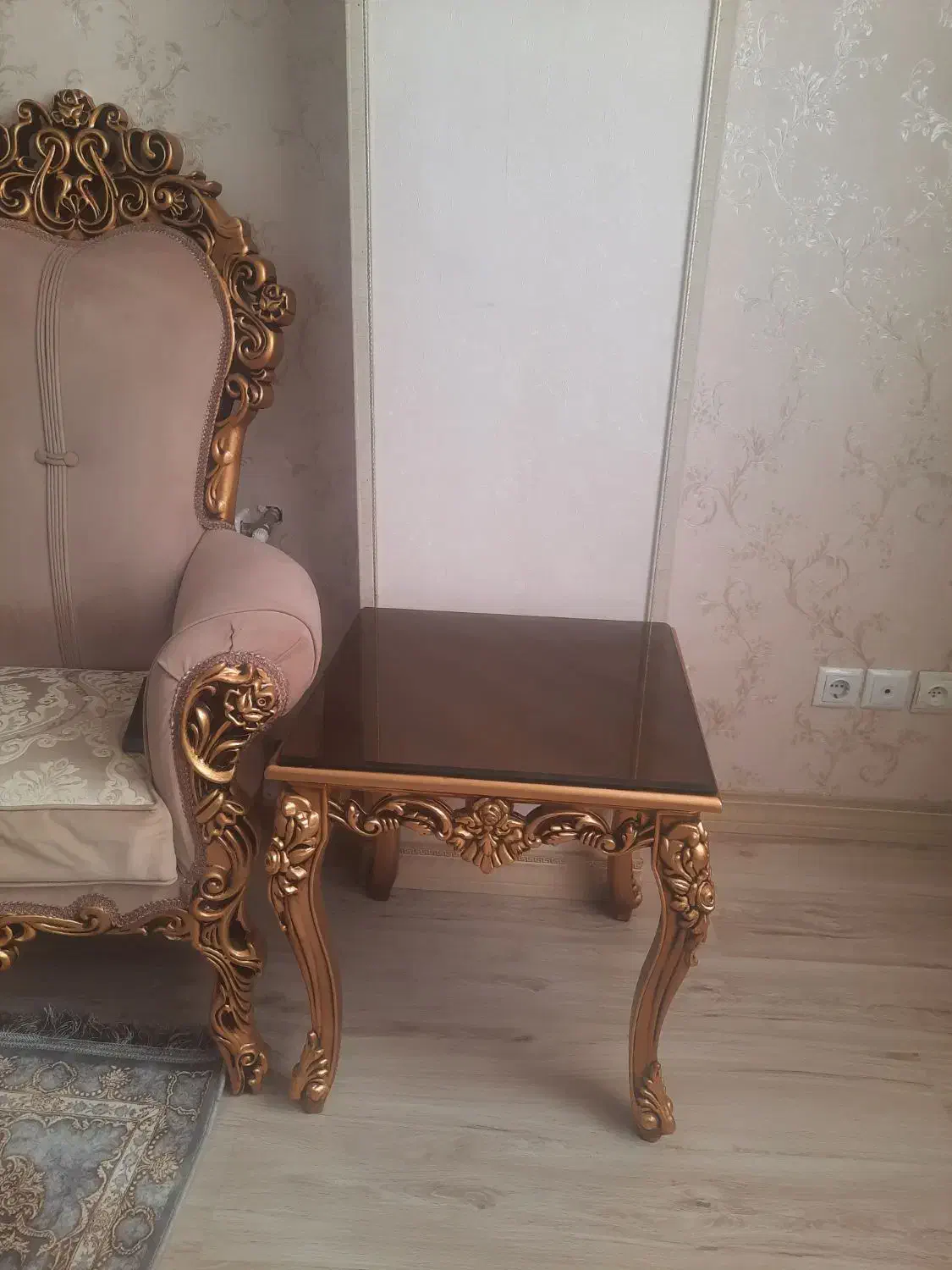 مبلمان سلطنتی|مبلمان خانگی و میز عسلی|محمدیه-قزوین, |دیوار