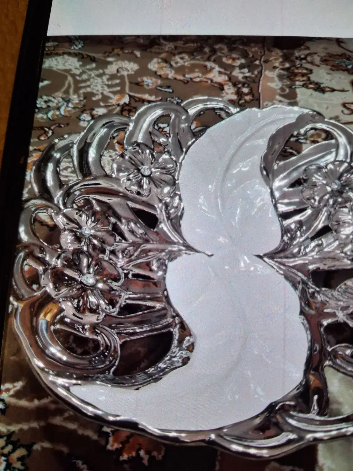 ظرف شیرینی یا میوه رنگ سفید و نقره ای|ظروف سرو و پذیرایی|رشت, کوی مهر|دیوار