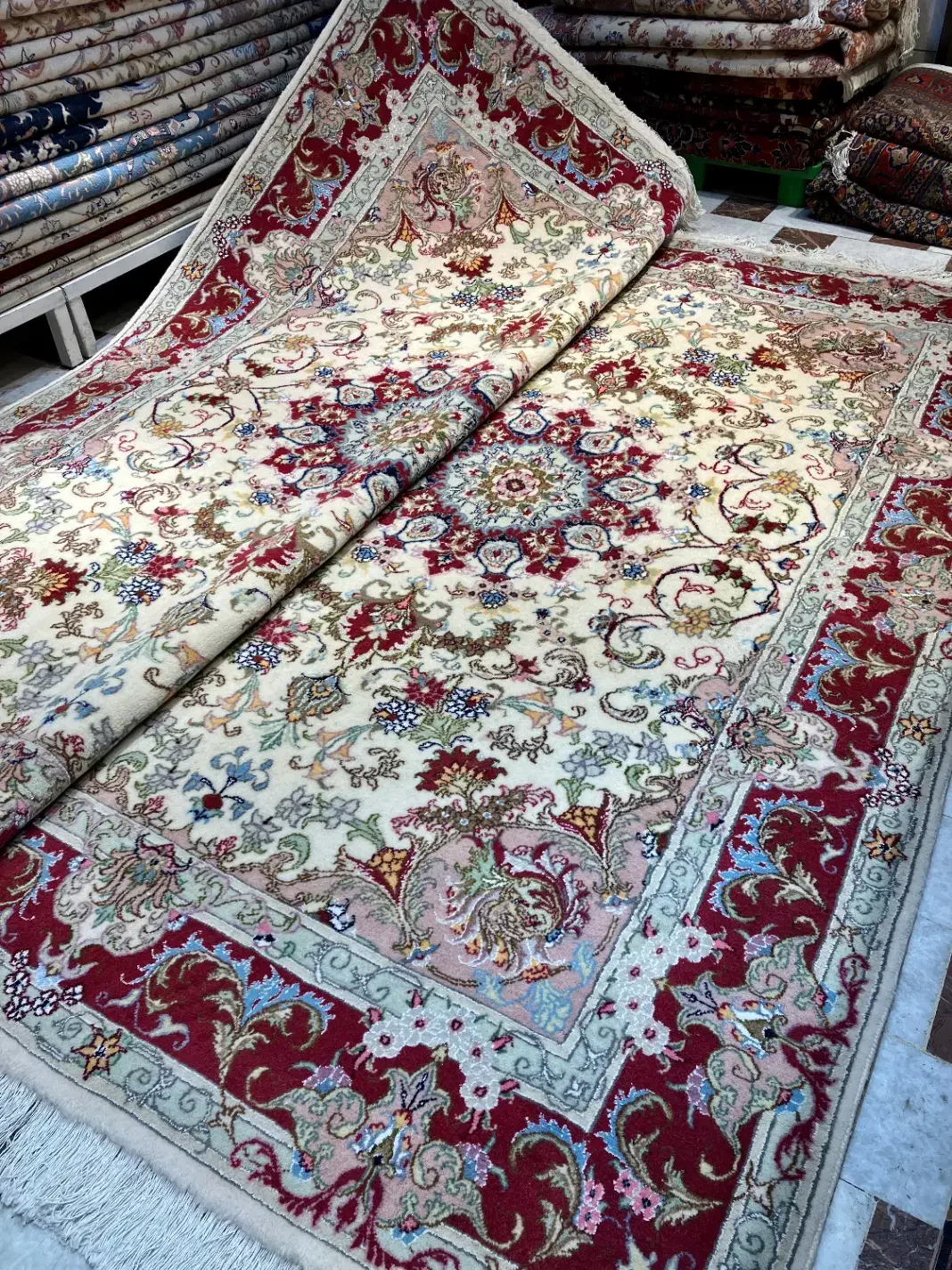 فرش دستباف جفت ۶ متری کرم طرح تبریز دستبافت|فرش|تهران, مولوی|دیوار