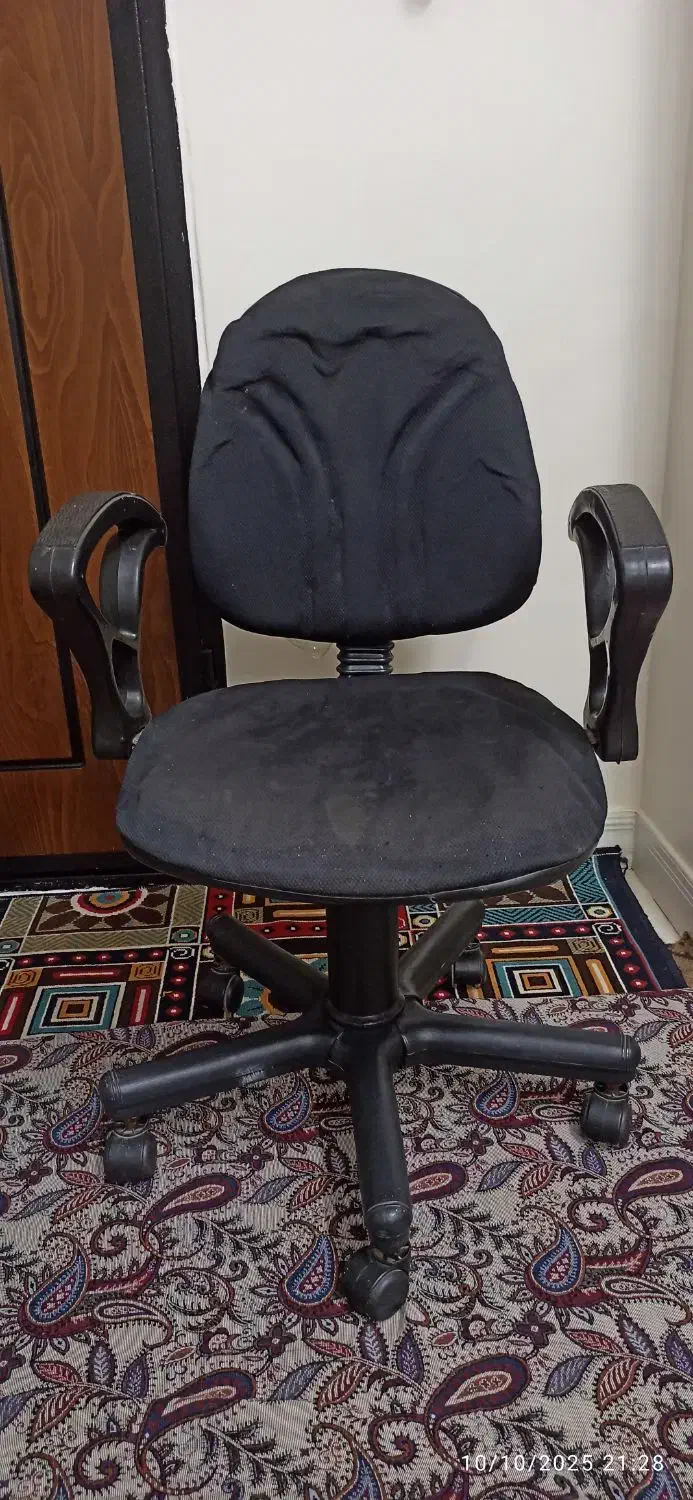 صندلی|صندلی و نیمکت|اسلام‌شهر, شهرک مهدیه|دیوار