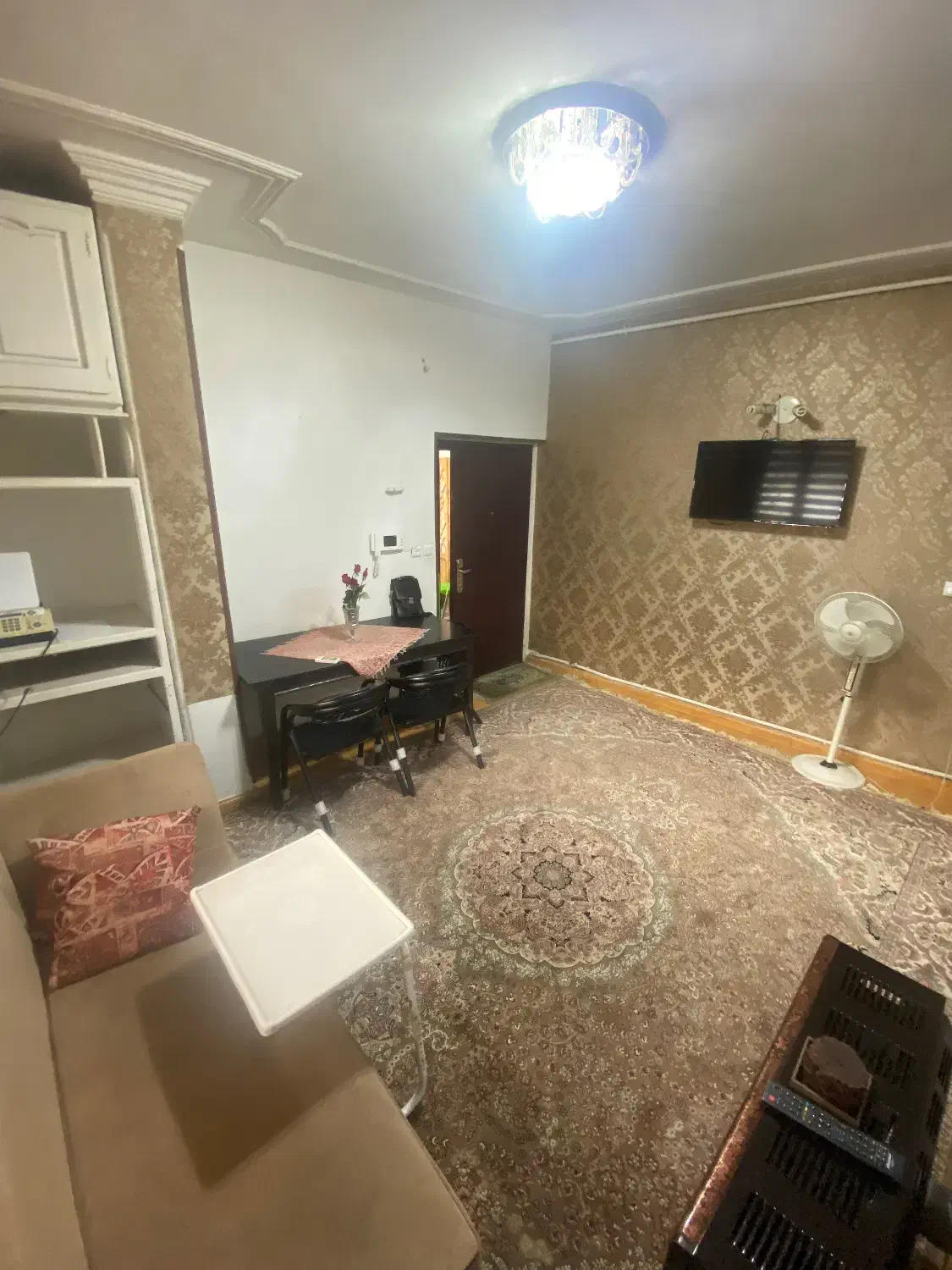 اجاره خانه ۵۵متری مرکز شهر (خیابان سعدی)|اجارهٔ کوتاهمدت آپارتمان و سوئیت|رشت, سعدی (تختی)|دیوار