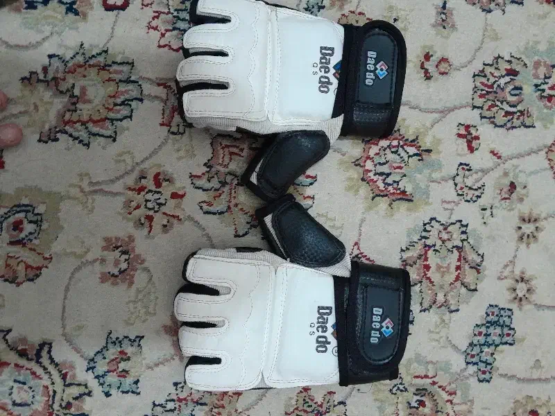 لوازم ورزشی تکواندو رویایی دستکش ساعد بند هوگو|تجهیزات ورزشی|کرج, خرمدشت|دیوار