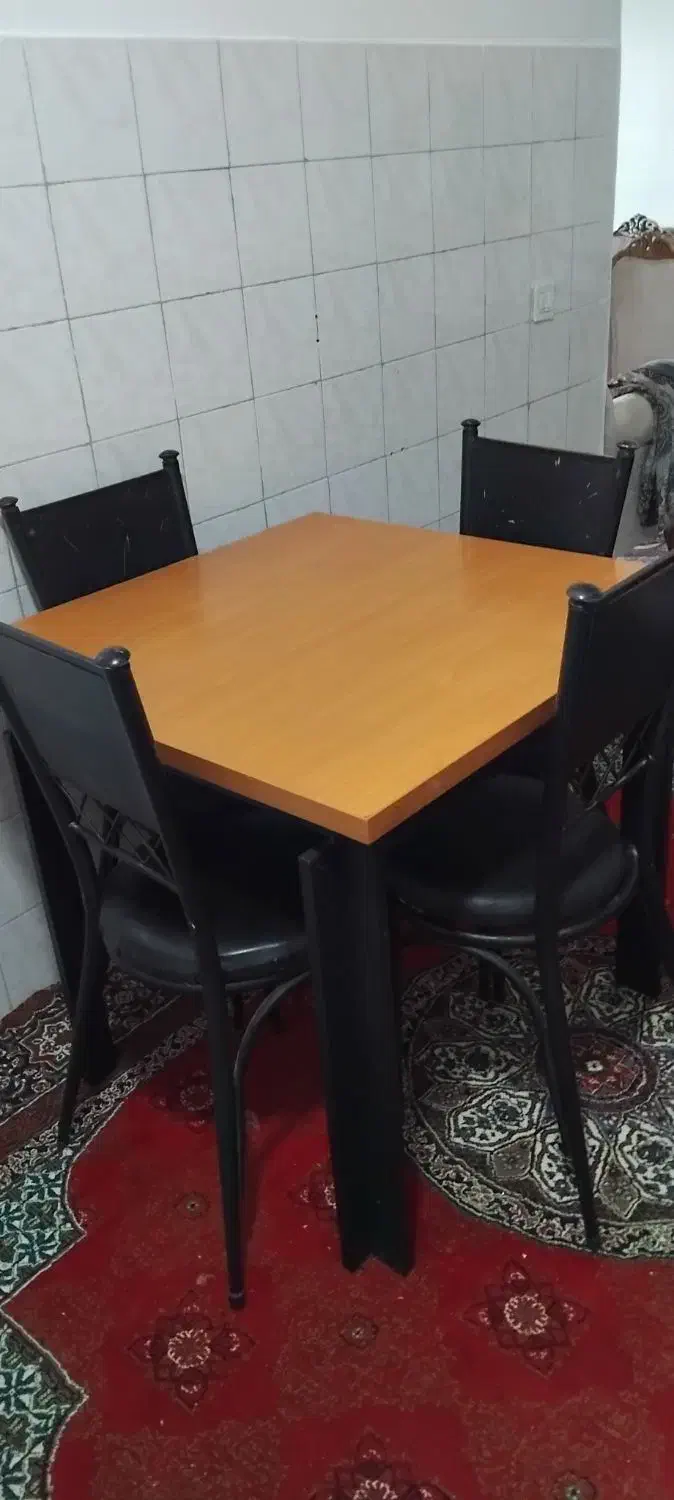 میز نهار خوری سالم|میز و صندلی غذاخوری|هشتگرد, ینگی امام|دیوار