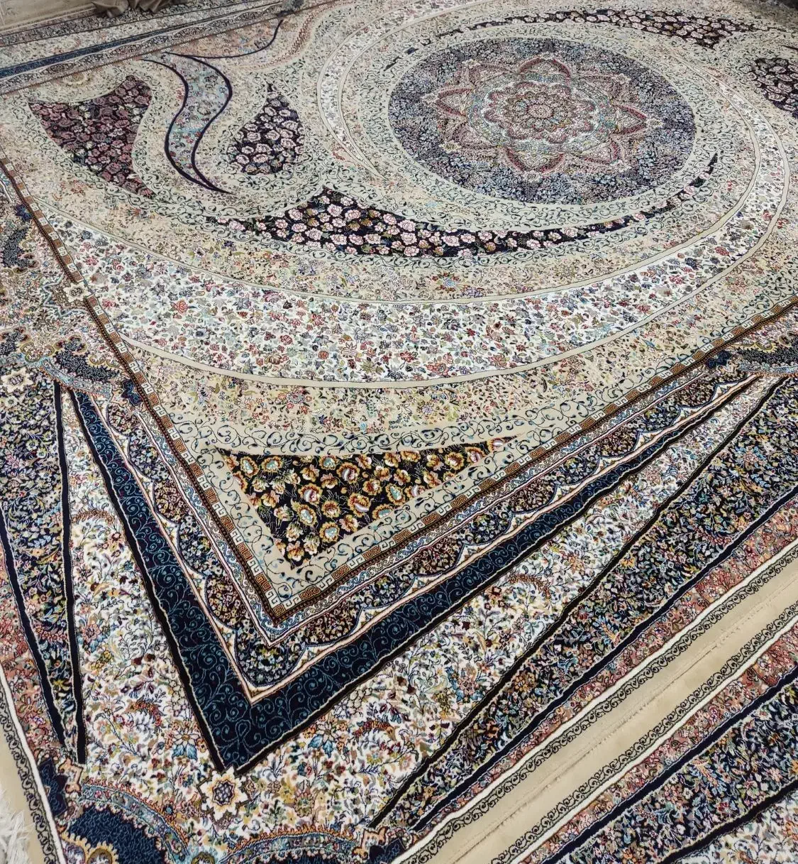 فرش12متری|فرش|اندیمشک, |دیوار