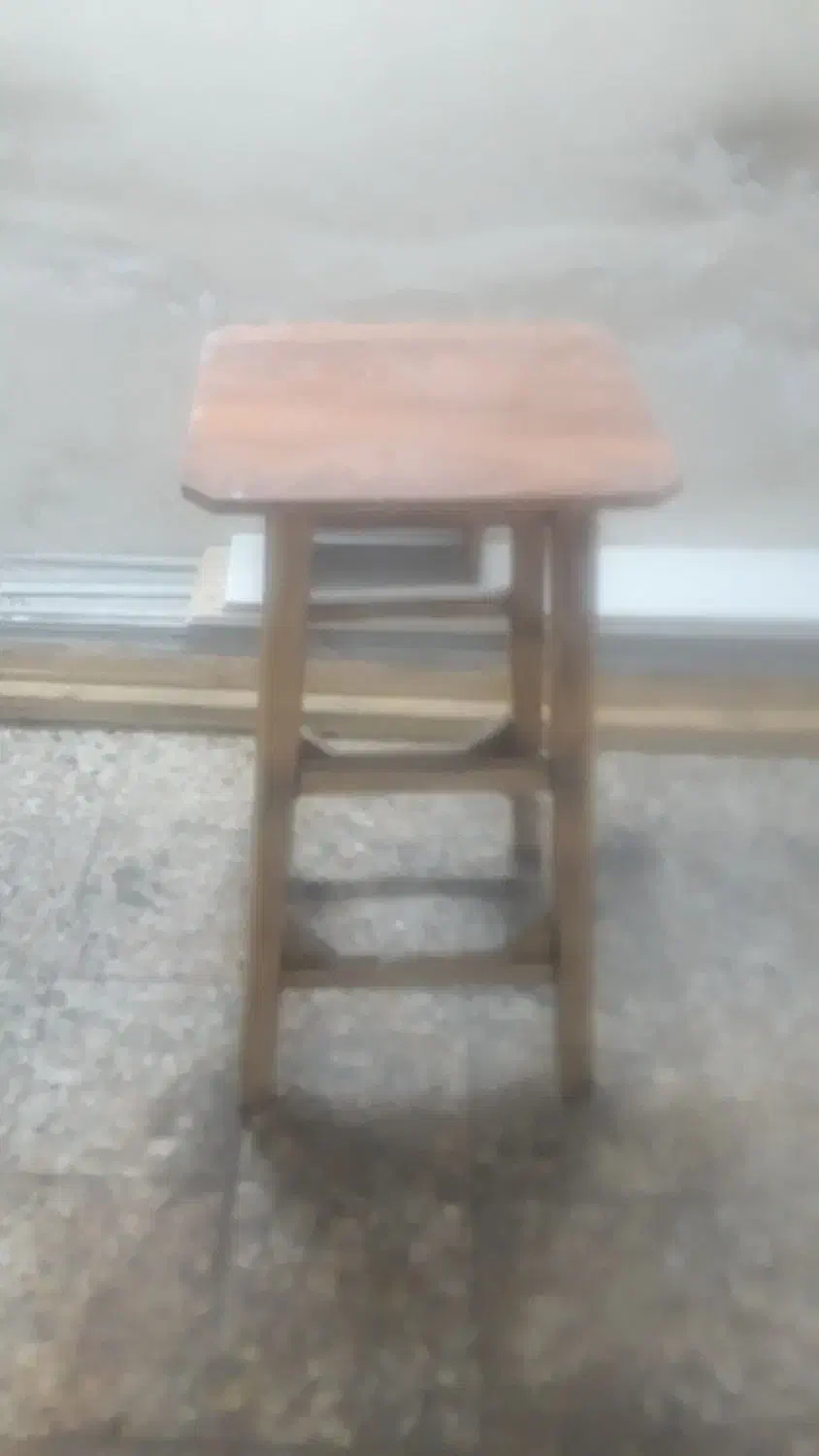 چها پایه نراد|صندلی و نیمکت|رشت, استقامت ۲|دیوار