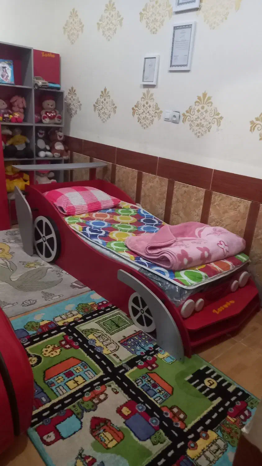 تخت و کمد کودک و نوجوان|تخت و صندلی بچه|اهواز, بیست متری شهرداری|دیوار