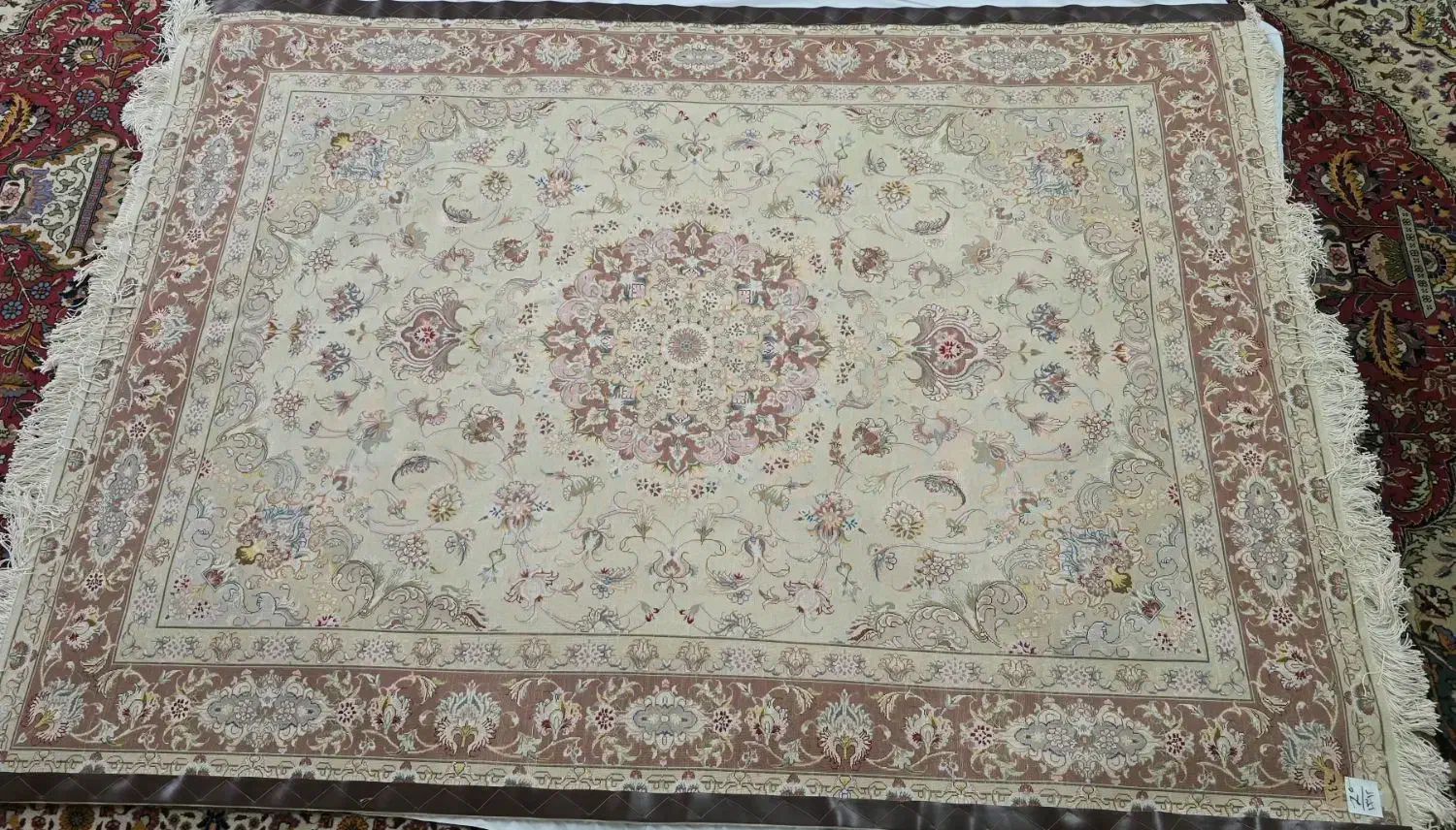 فروش فرش ابریشم|فرش|بابل, |دیوار