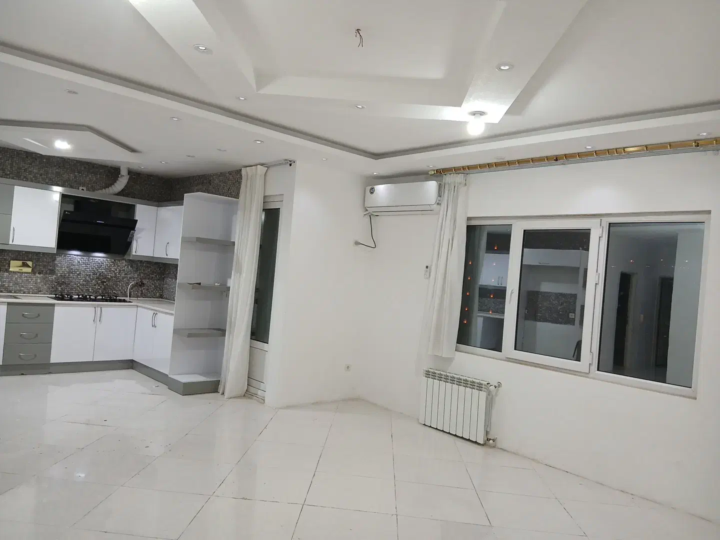 رهن کامل واحد ،روبروی هتل جم|اجارهٔ آپارتمان|جم, |دیوار