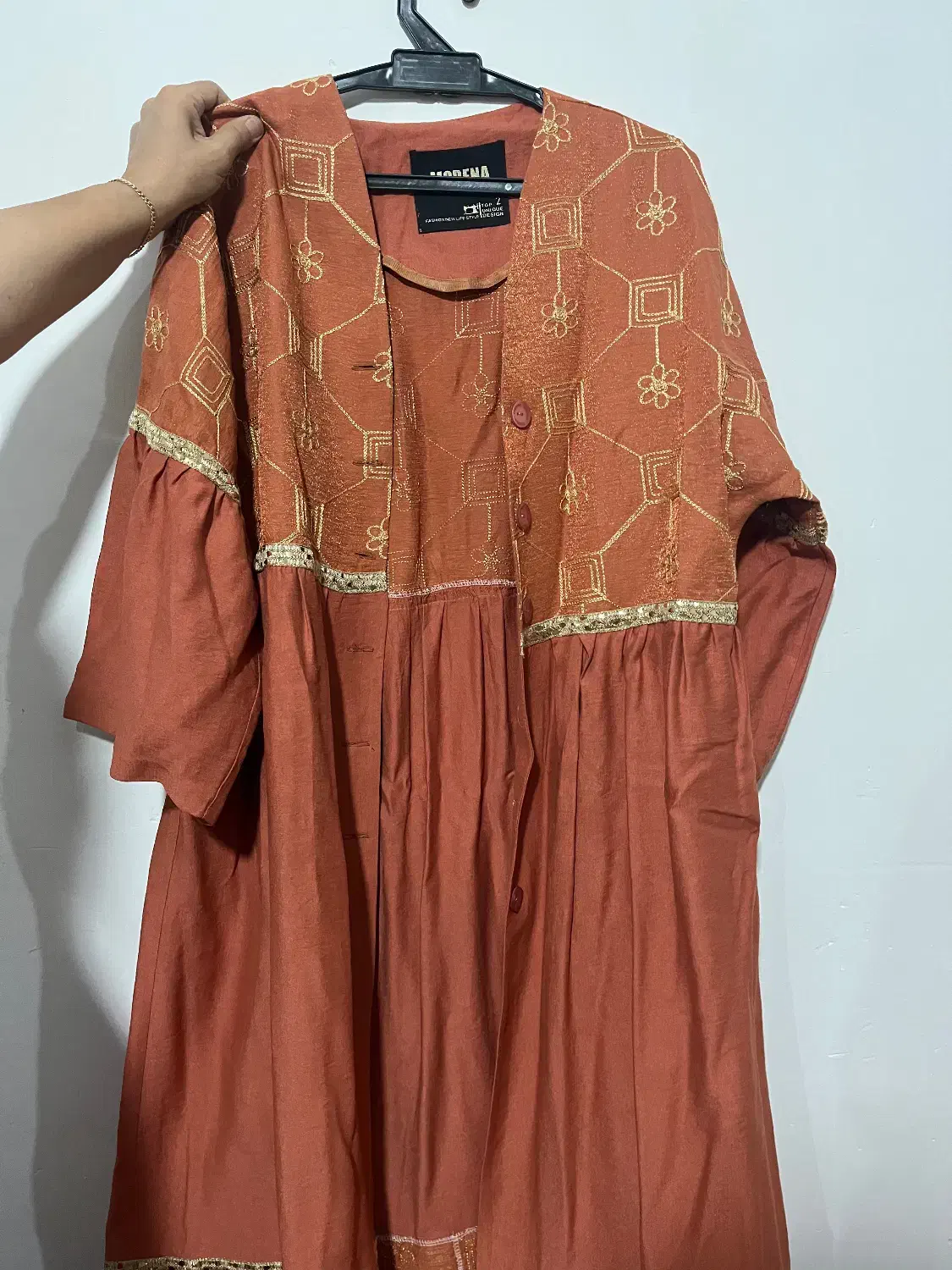 ماناو بلند خامه دوزی|لباس|گرمسار, |دیوار