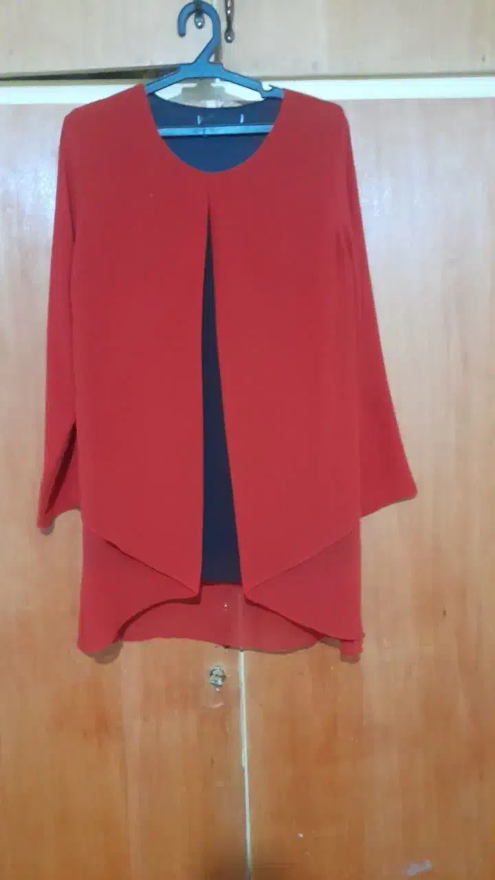 شومیز و مانتو فقط  دونه ای ۲۵۰|لباس|نهاوند, |دیوار