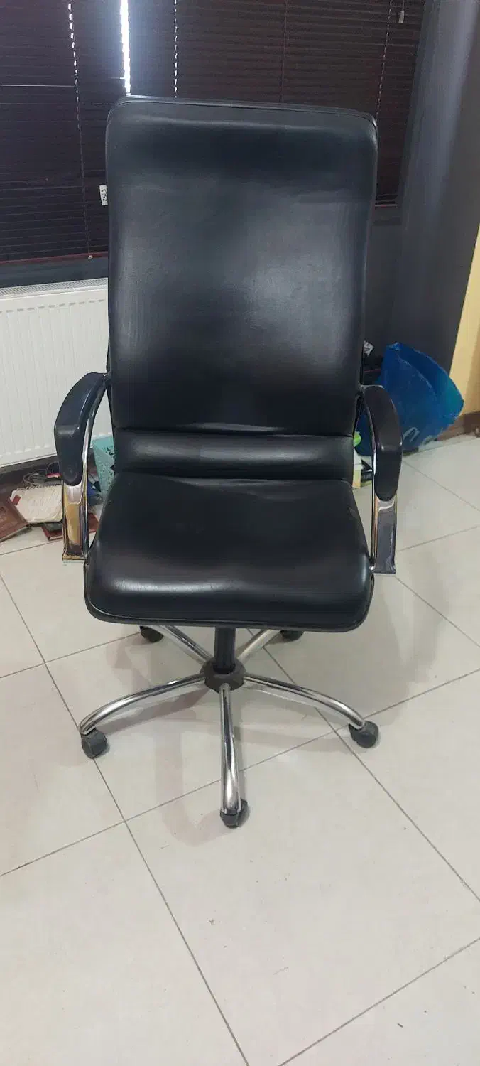 صندلی مدیریت|مبلمان اداری|اصفهان, امامزاده اسماعیل|دیوار