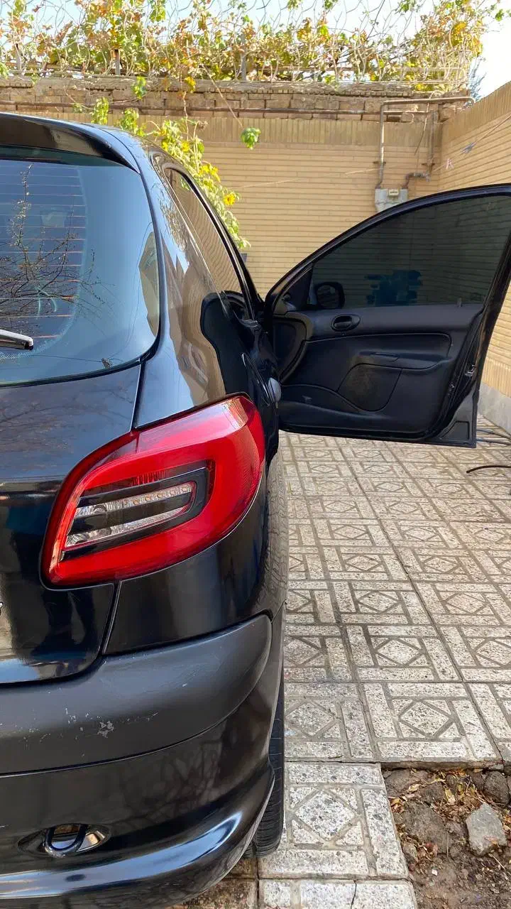 ۲۰۶ مدل ۸۳ تیپ ۲ جوان پسند|خودرو سواری و وانت|شاهینشهر, مخابرات (شهید بهشتی)|دیوار