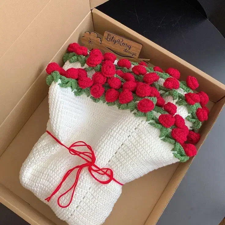 دسته گل بافتنی|صنایع دستی و سایر لوازم تزئینی|گرگان, |دیوار